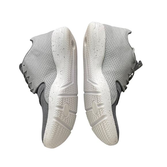 Nike Jordan Mens 8 Eclipse Sneakers Cool Grey Wolf White 724010-023 NEW IN BOX - Picture 9 of 10